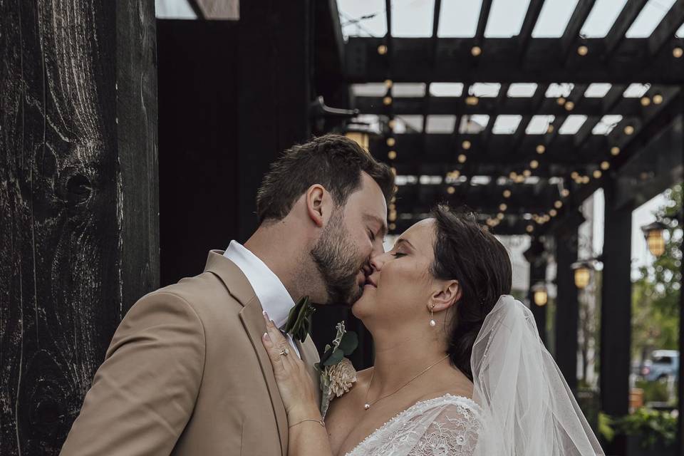 Dalyn & Scott