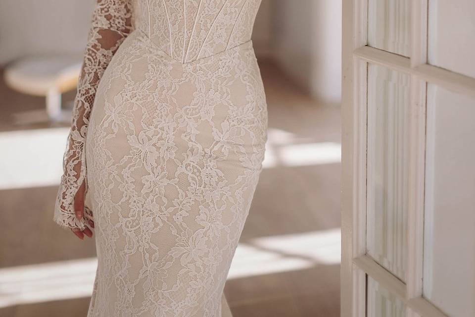 Wedding gown