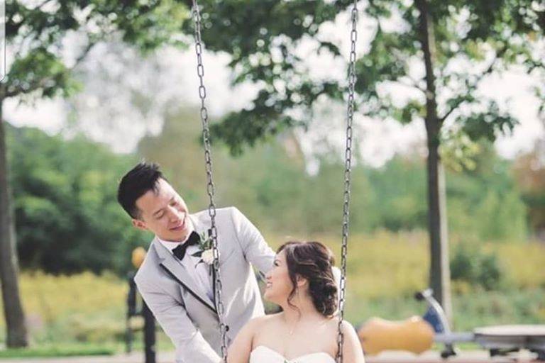 Bridal Bouquet & Boutonniere