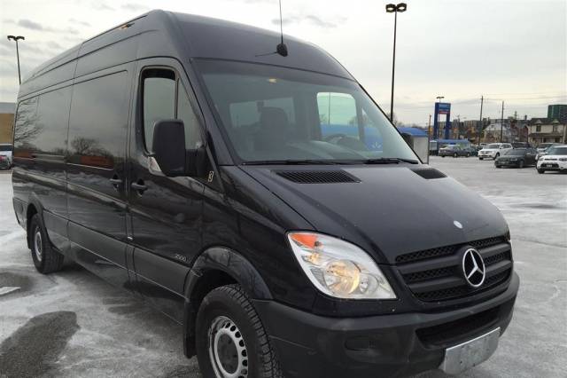 Benz Sprinter 14 Passanger