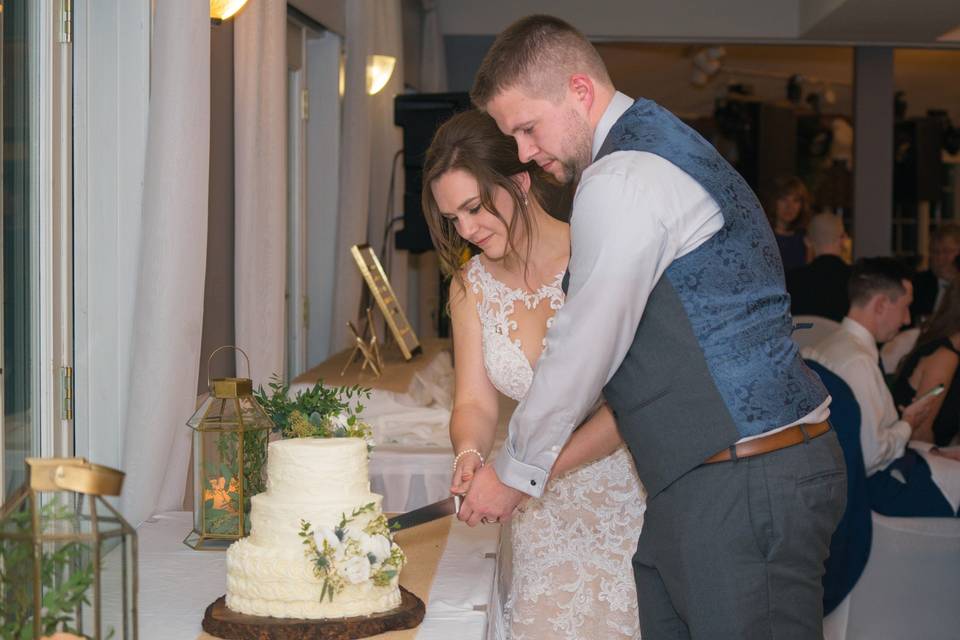 The cake cutting