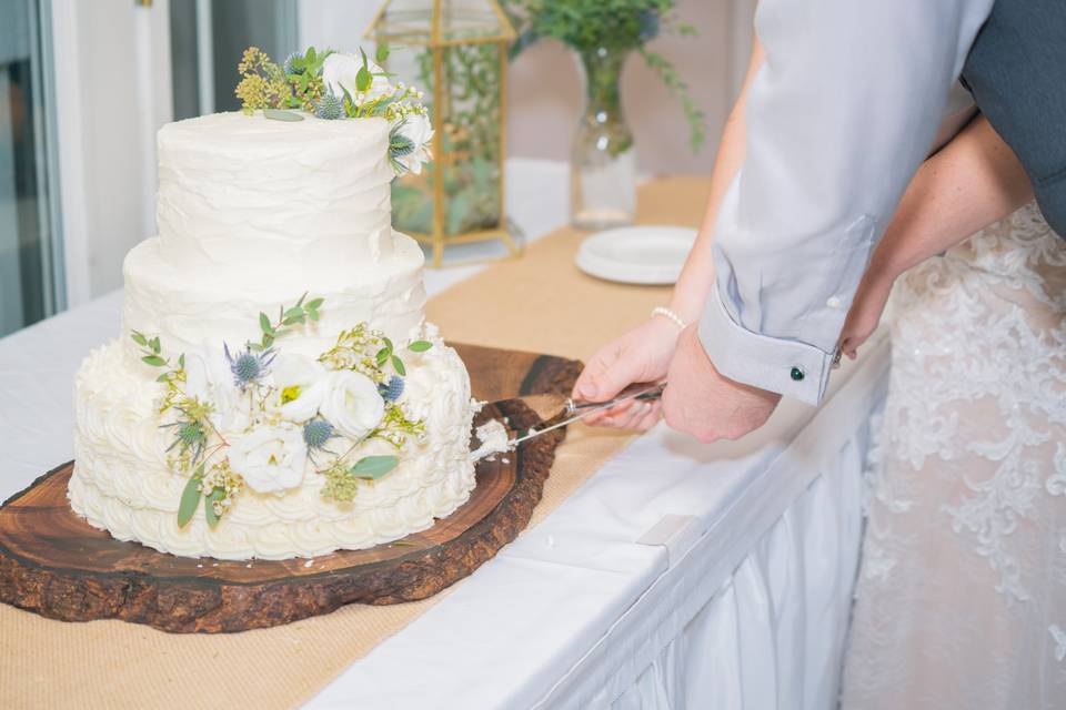 The cake cutting