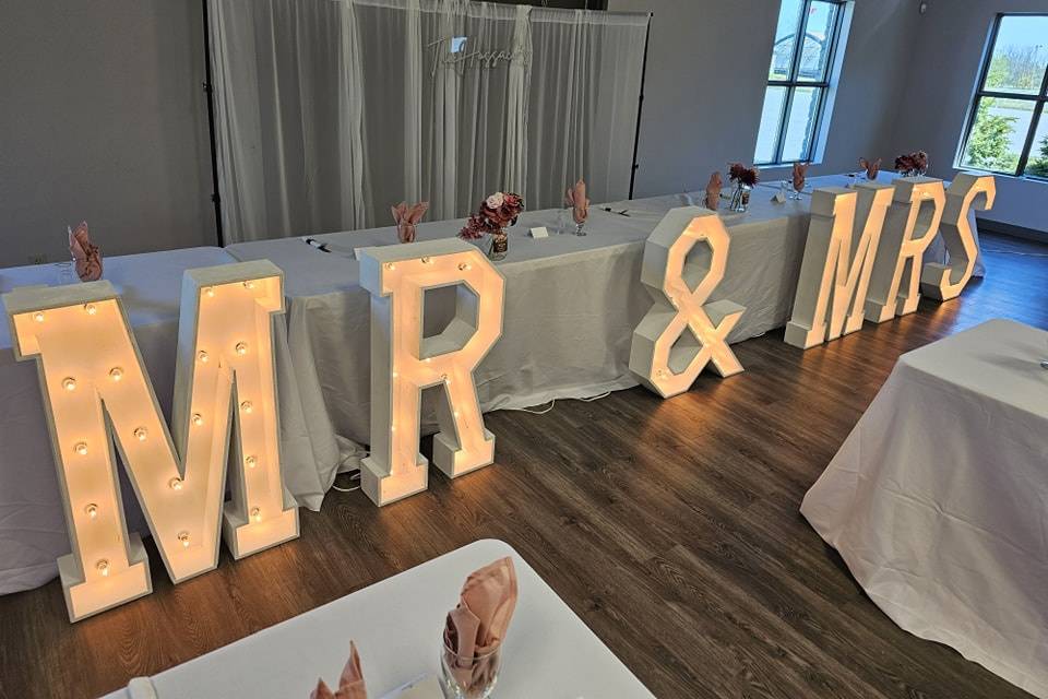 Mr & Mrs Marquee