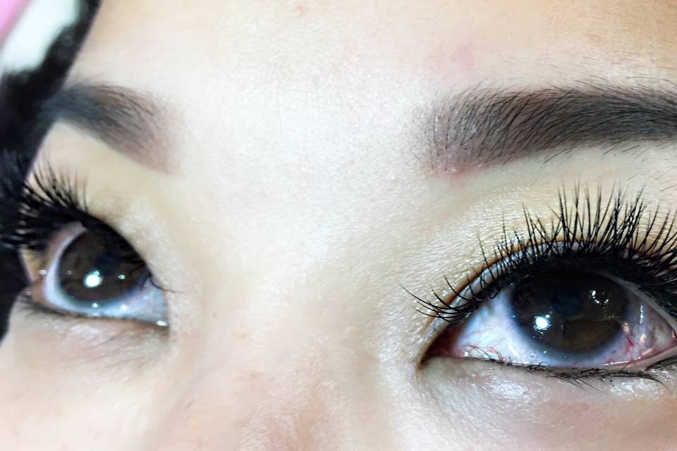 Eyelash extensions