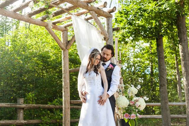 Wedding Photo by Radiant Light
