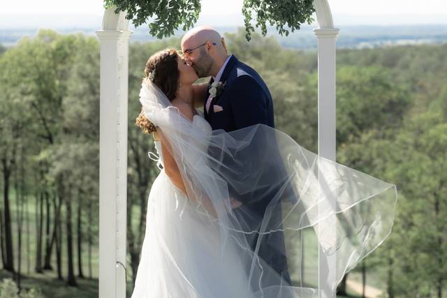 Bride & Groom | Vespra Hills