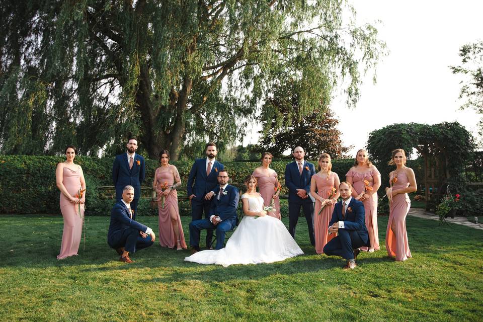 Wedding party | Backyard