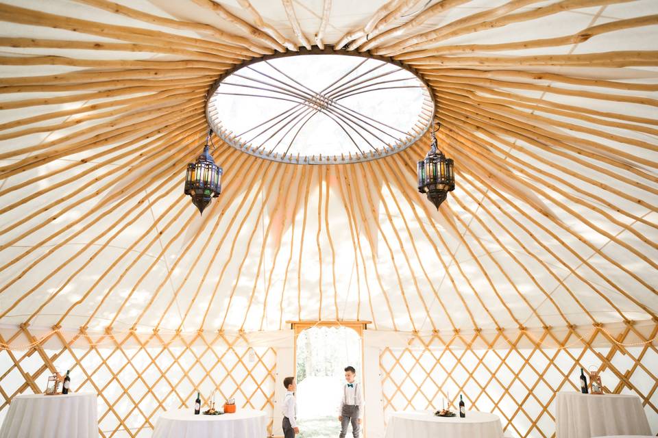 Champagne Yurt lighting
