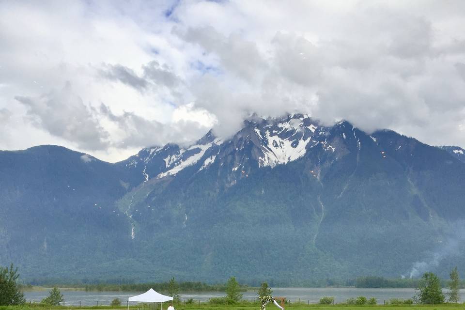 Fraser River Lodge Wedding DJ