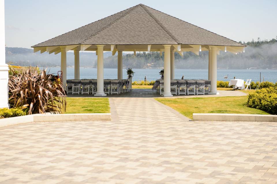 Spacious ceremony site