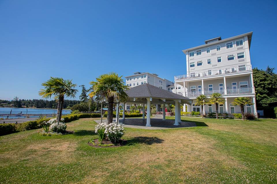 Hotel in Sooke  Prestige Oceanfront Resort