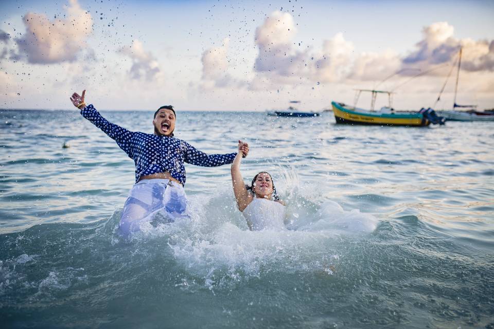 Mexico trash the dress session