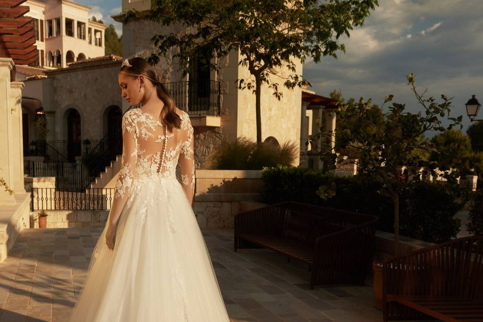 Wedding dress Carnelian