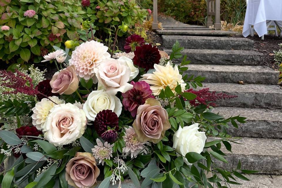 Mint and Magnolia Floral Design