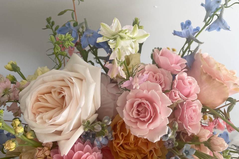 Mint and Magnolia Floral Design