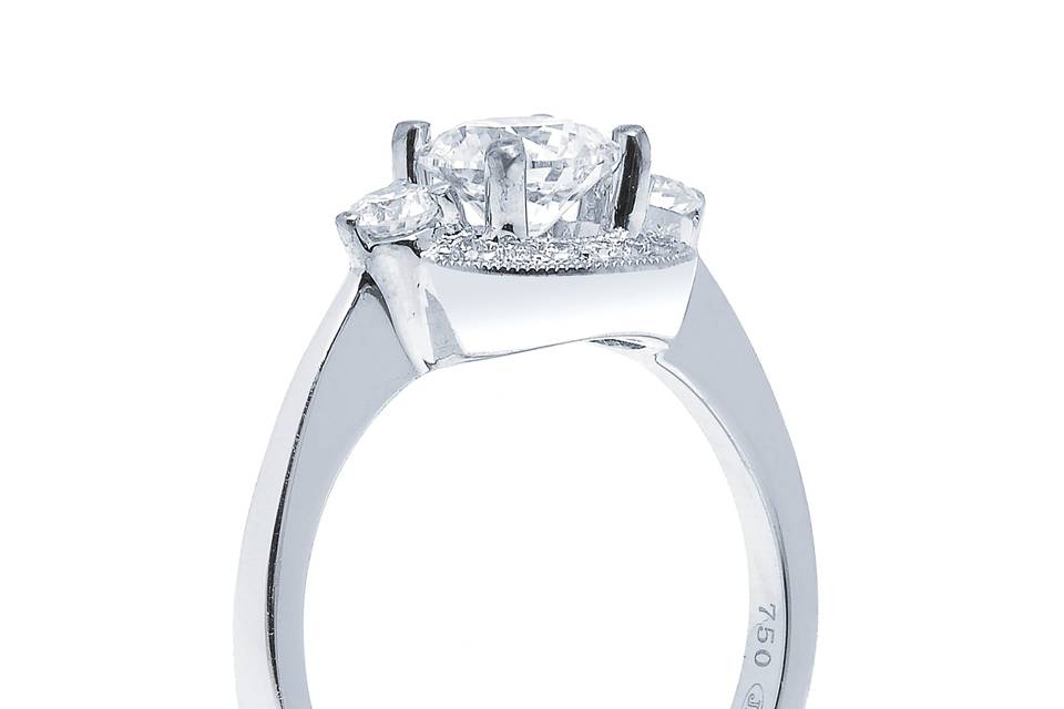 Single diamond ring