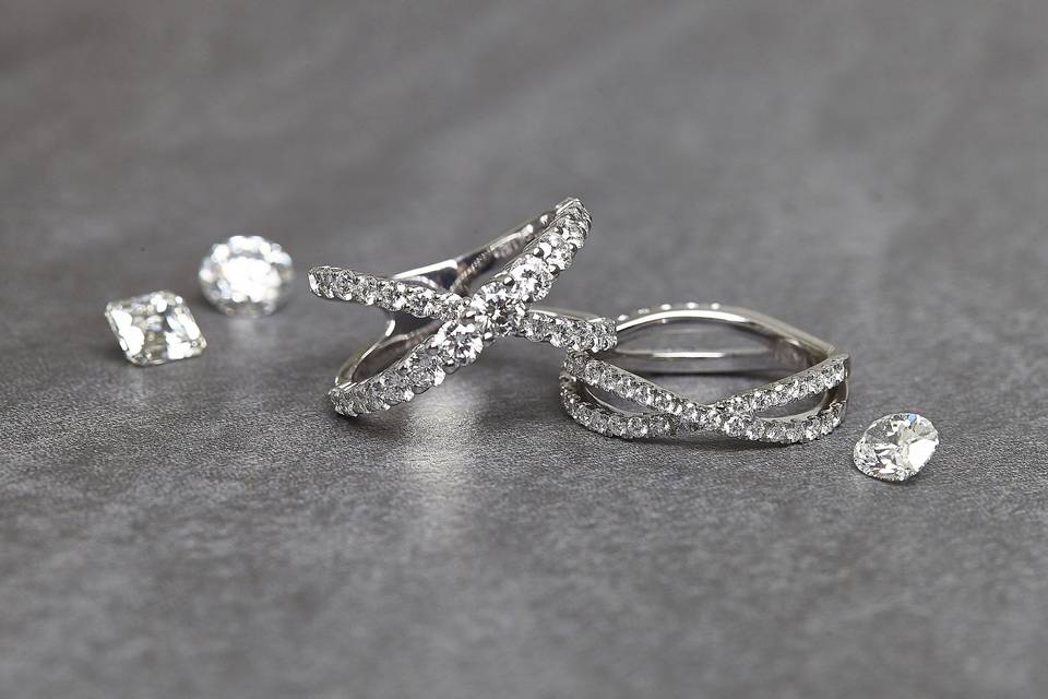 Custom diamond rings