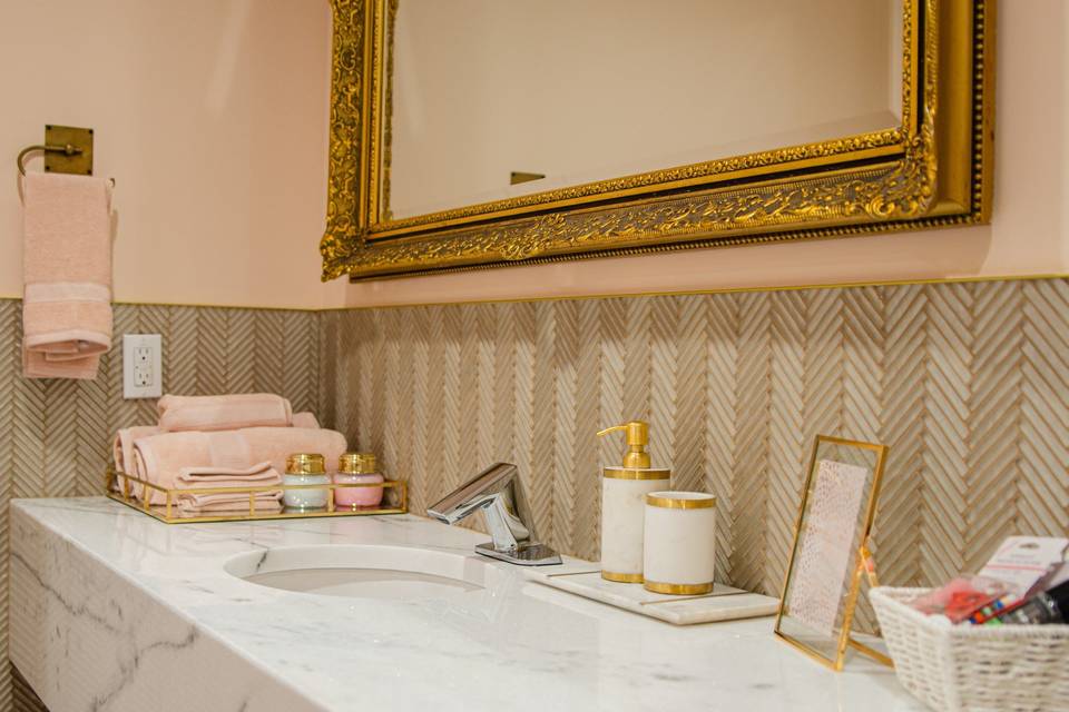 Bridal Suite ensuite