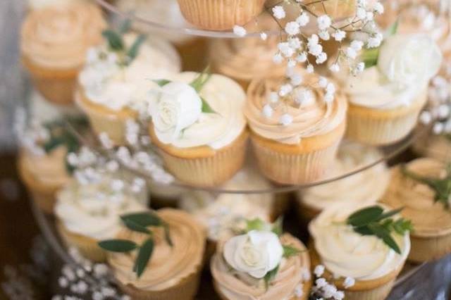 Wedding cupcakes