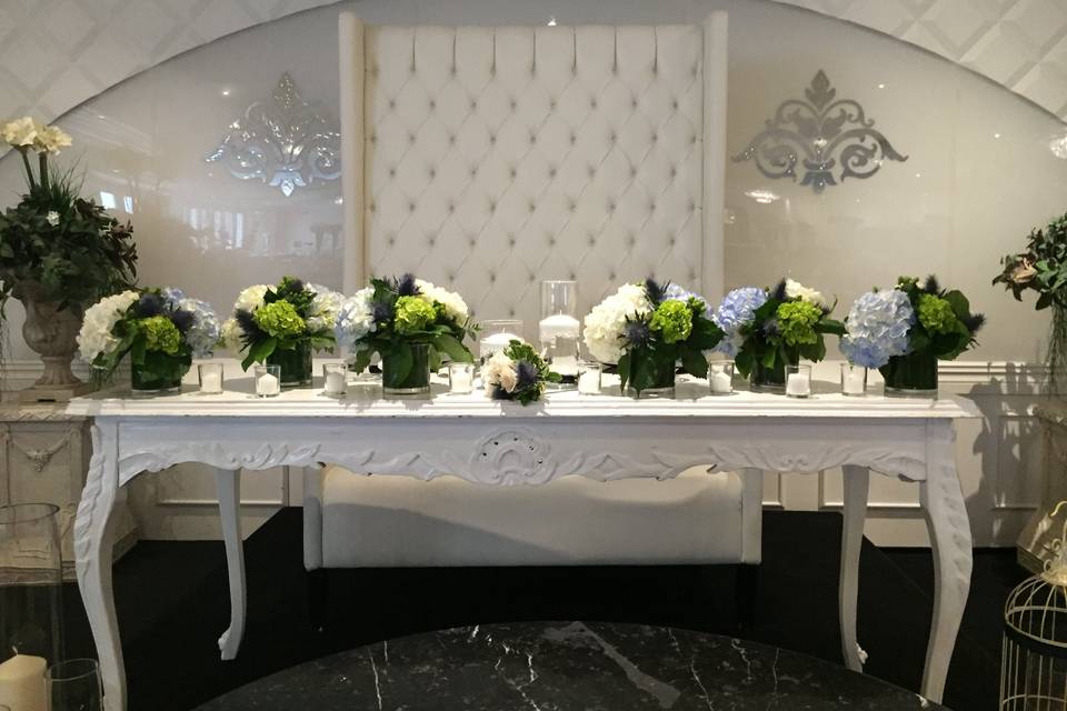 Honour table floral decor