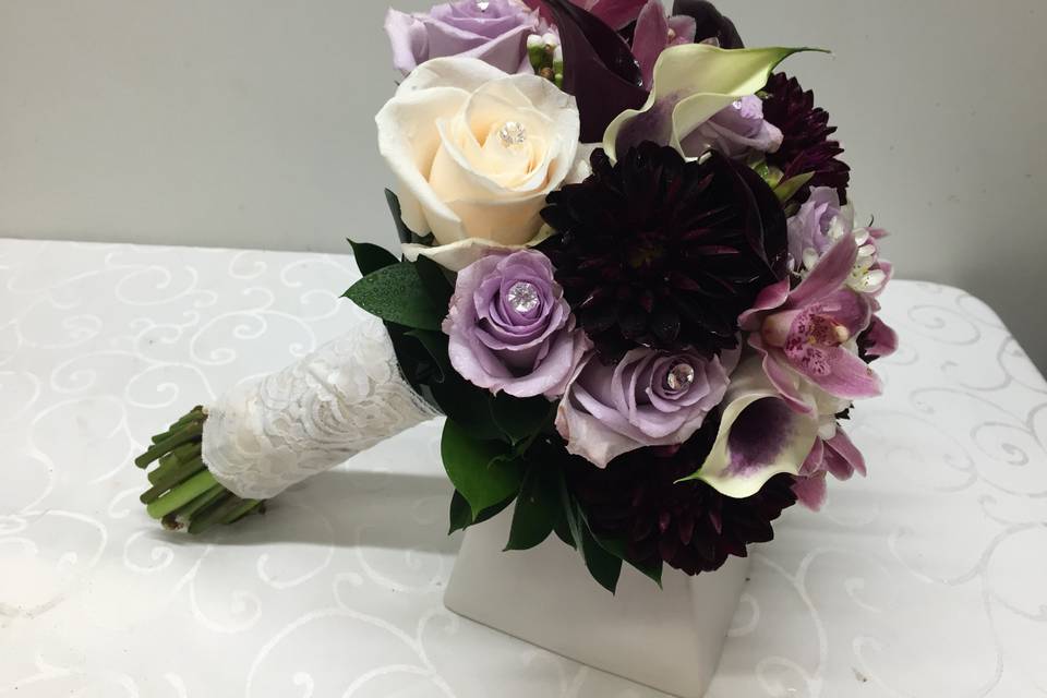 Plum burgundy bouquet