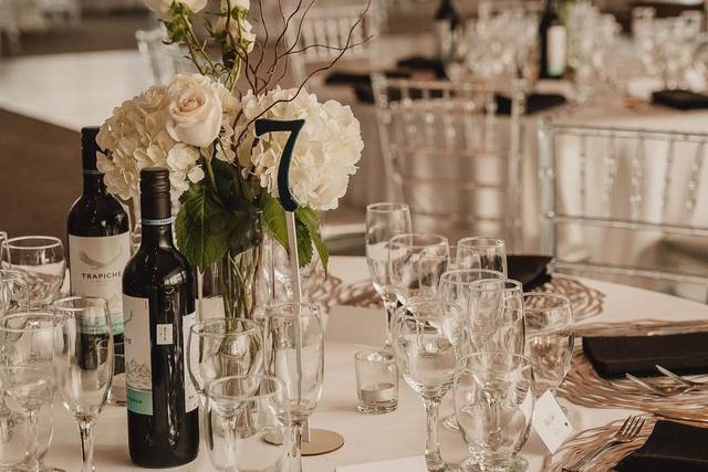 Elegant tablescape