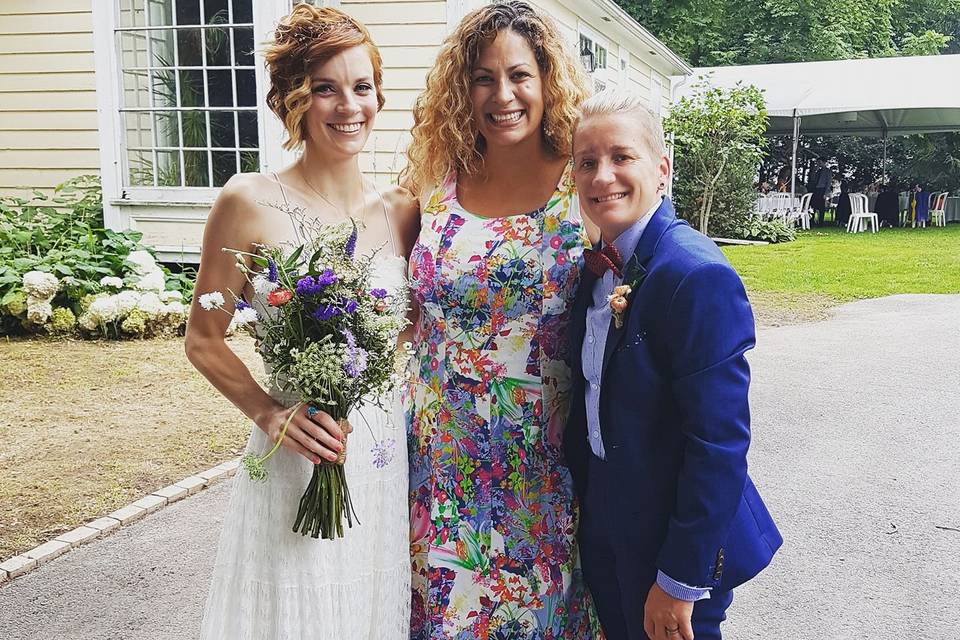 Niagara Wedding Officiant