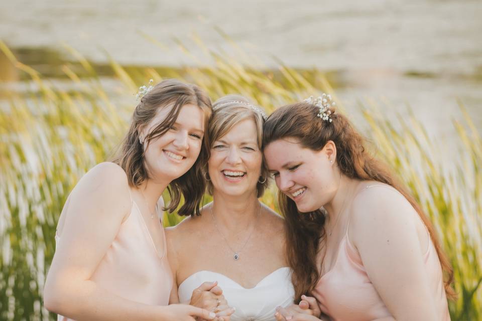 Bride with her daughters