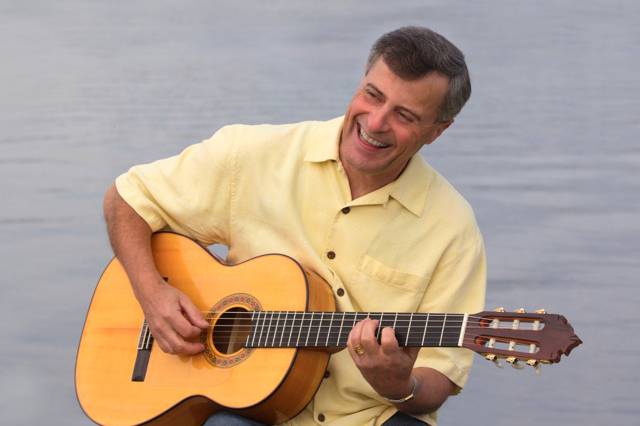 Sandro Camerin - Guitarist