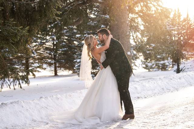 Outdoor Winter Wedding