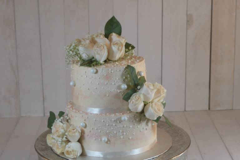Pretty ivory and fresh flowers