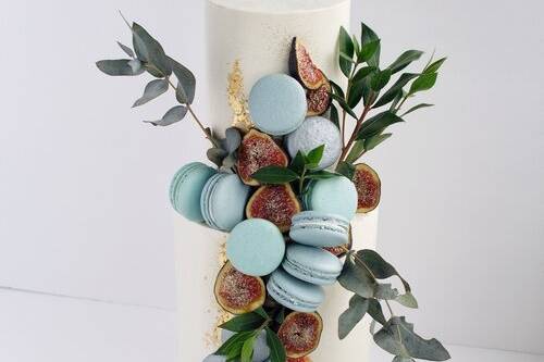 2 tiered cake