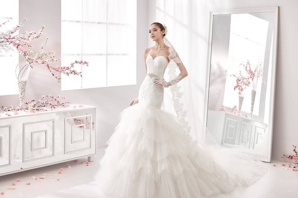 Pronovias ~ dracma