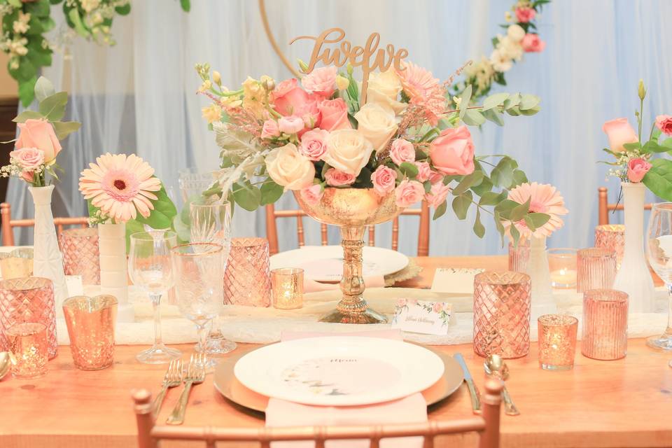 VintageBASH: Decor, Florals + Rentals