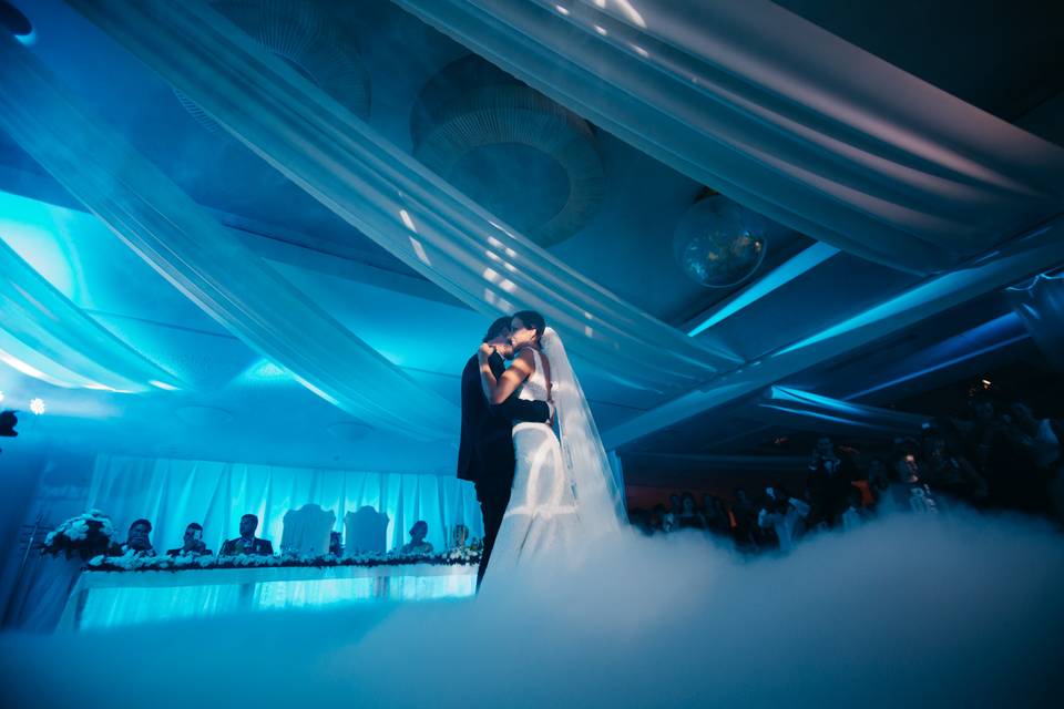 First Dance With Cloud Effect