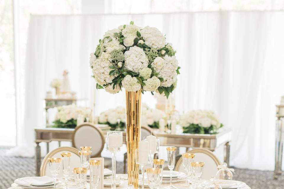 VintageBASH: Decor, Florals + Rentals