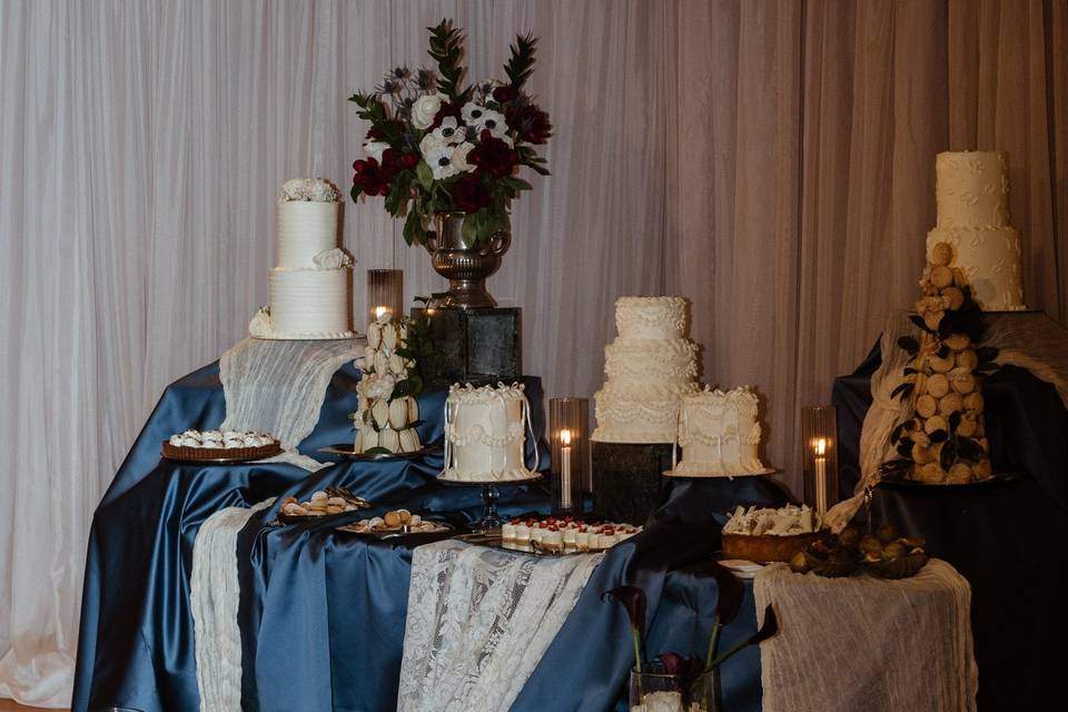 Interspace - Dessert Table