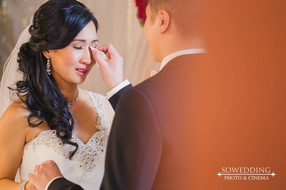 Bridal makeup and hair