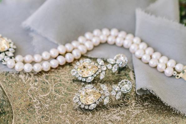 Vancouver Bridal Accessories