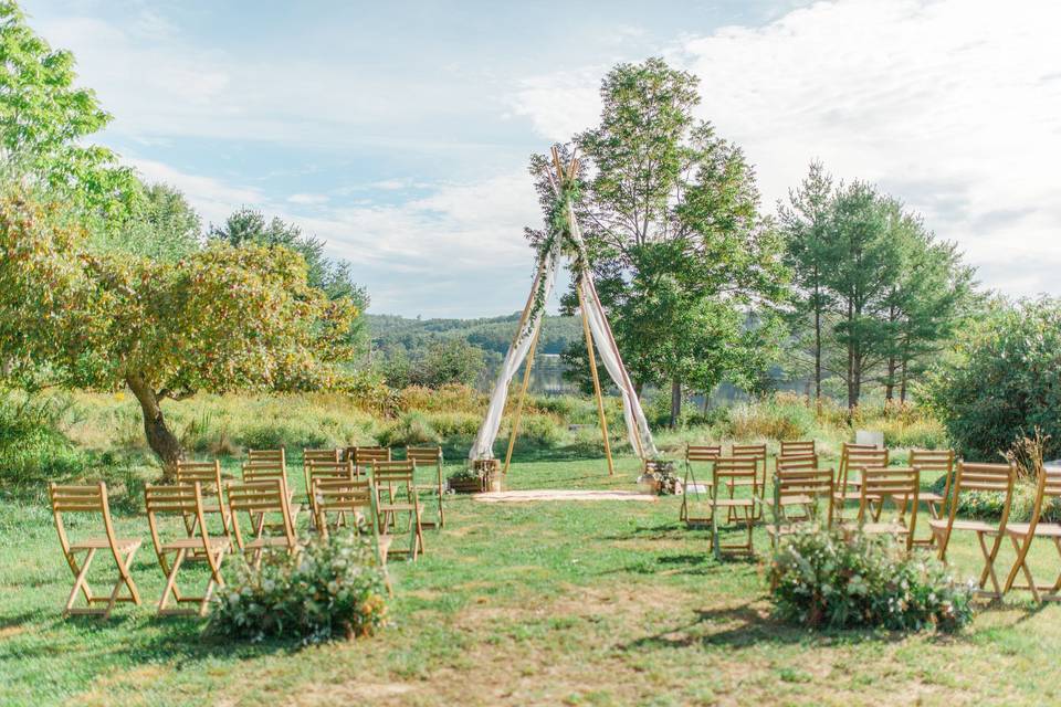 Tipi arbour