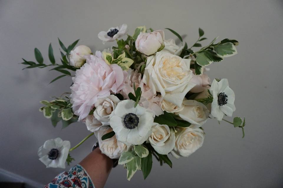 Bridal-Assorted Florals