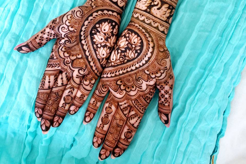 MissArtistico - Henna By Vijeshri