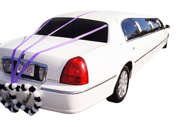 8 Pax White Limo