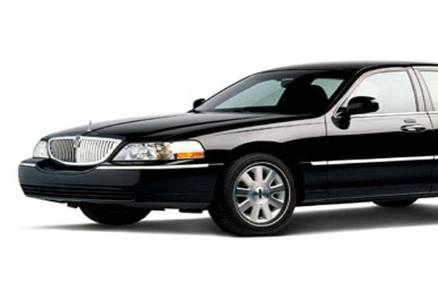 4 Pax Lincoln Town Car