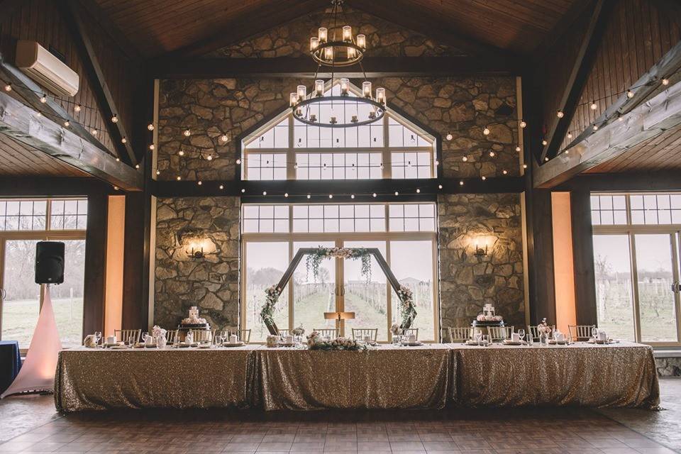 Lovely head table