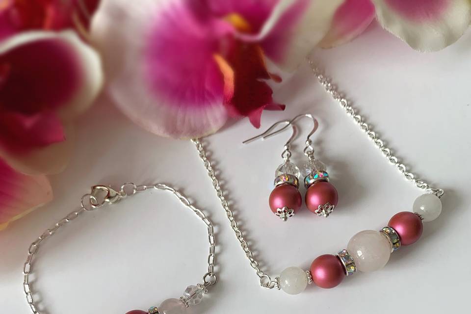 Peony+Pearl Everyday Pearls Co