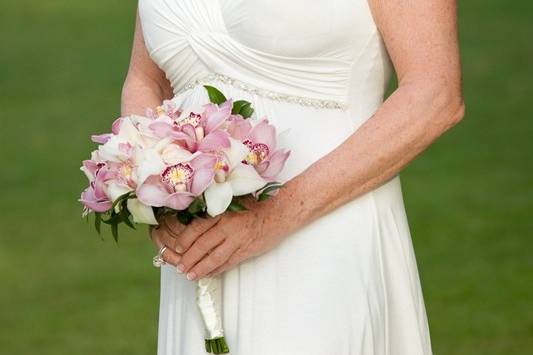 To-be-wed and the bouquet