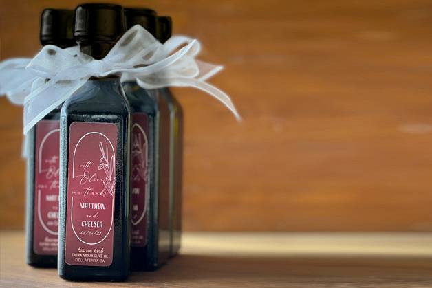 Della Terra Artisan Olive Oils & Balsamics