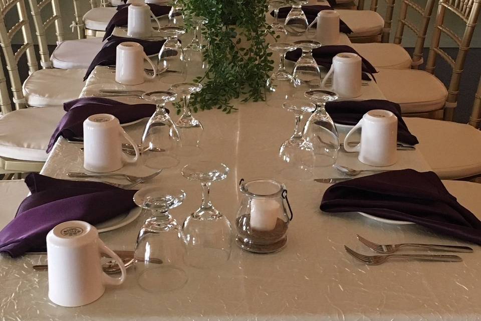 Long tables in eggplant