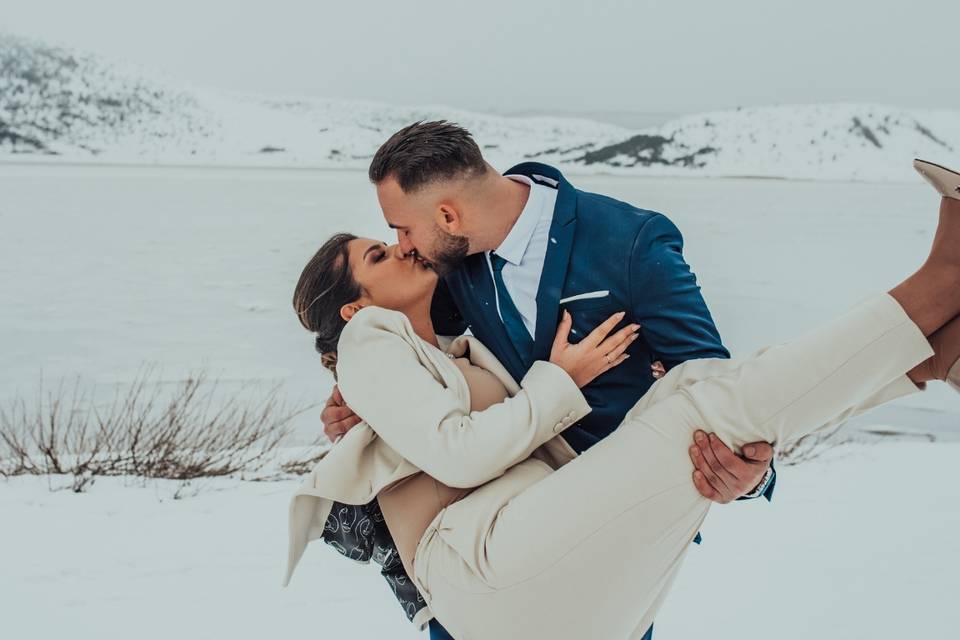 WEDDING